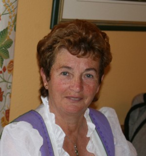 Widmung des Arnoweg an Maria Bergner