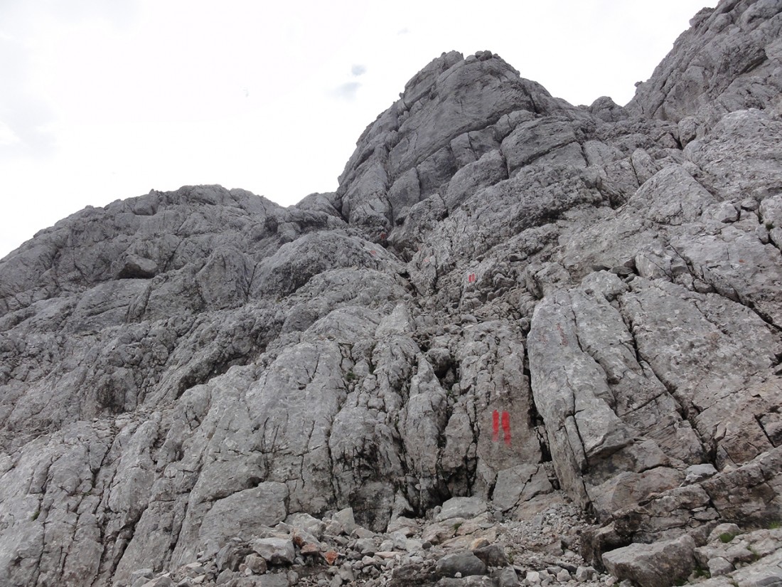 Arnoweg: Der gut markierte Steig auf das Ochsenhorn (2511 m)