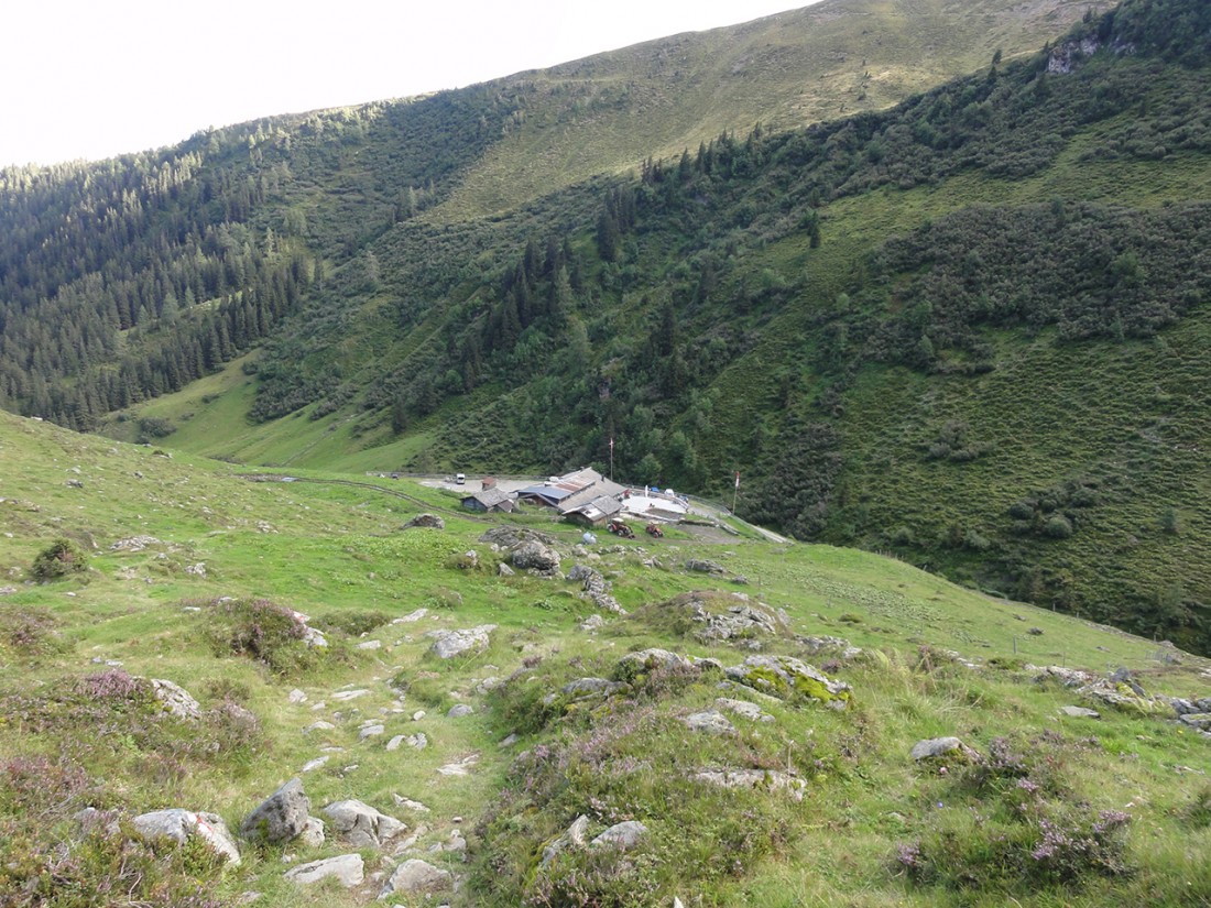 Arnoweg: Das Ziel vor den Augen: die Bürgl-Hütte.