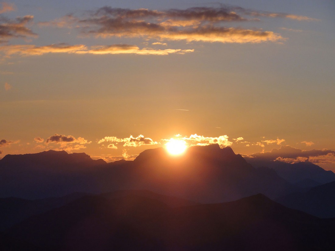 Arnoweg: Und schon wärmen einen die ersten Sonnenstrahlen.