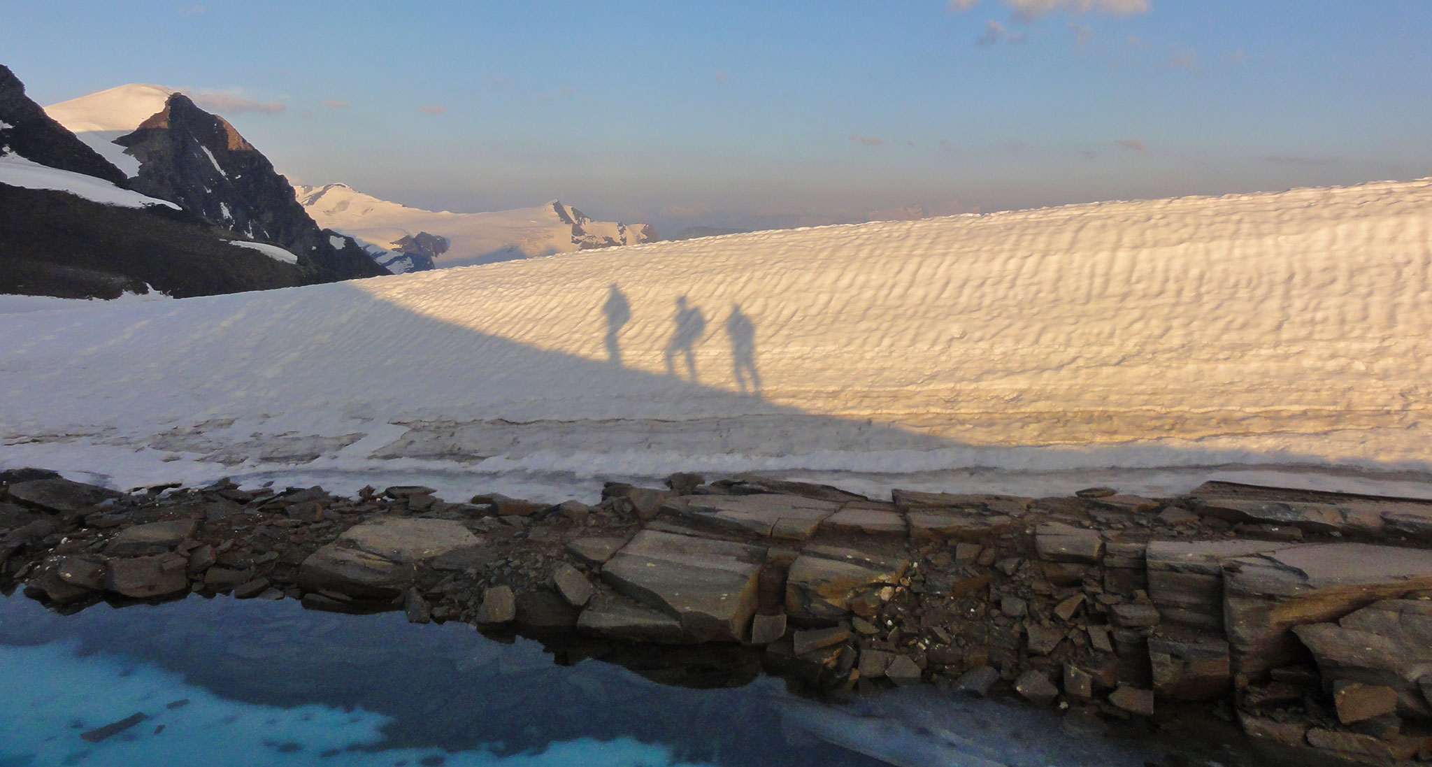 Arnoweg: Vom Heinrich-Schwaiger-Haus geht es auf das 3654 Meter hohe Große Wiesbachhorn.