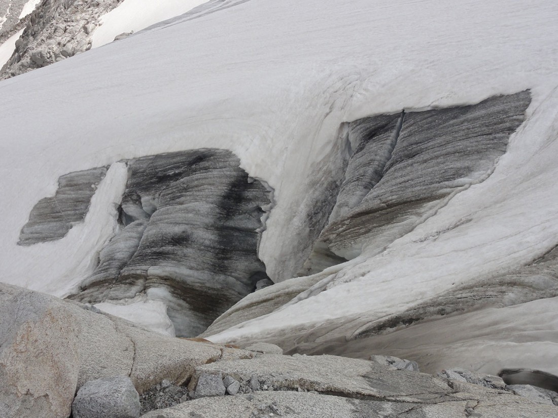 Arnoweg: Gletscherspalten am Obersulzbachkees vermeidet man lieber.