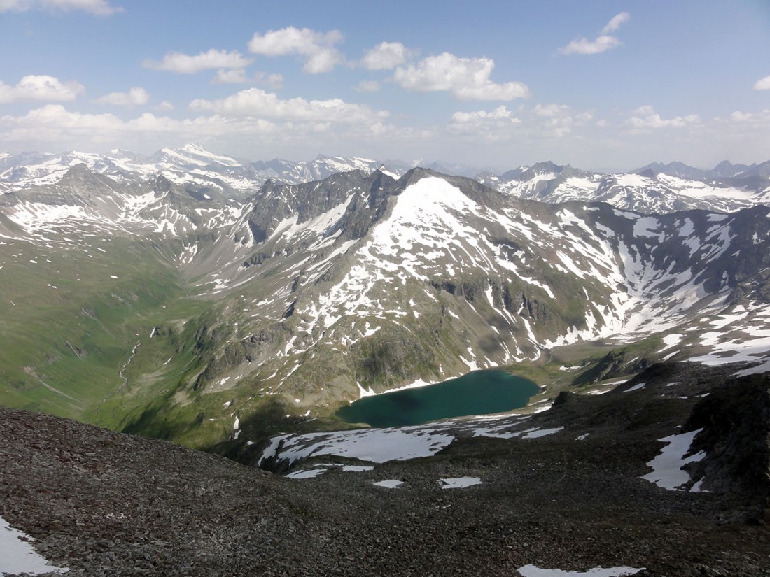 Arnoweg: Das Tageszeil, die Neue Fürther Hütte, liegt fast direkt am Kratzenbergsee.