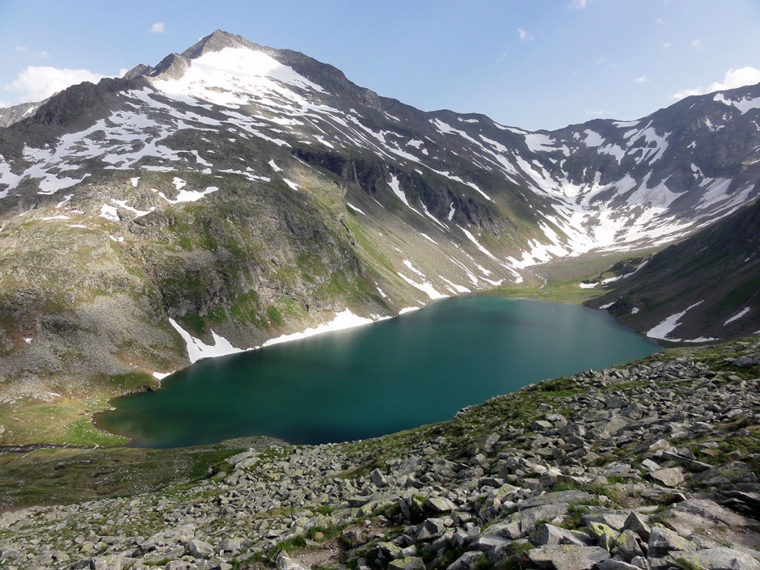 Arnoweg: Der schöne Kratzenbergsee unter dem Abretterkopf