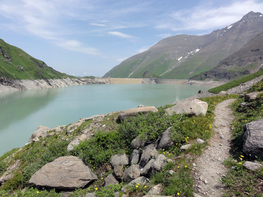 Arnoweg: Der Stausee Mooserboden ist der obere der Kapruner Stauseen.