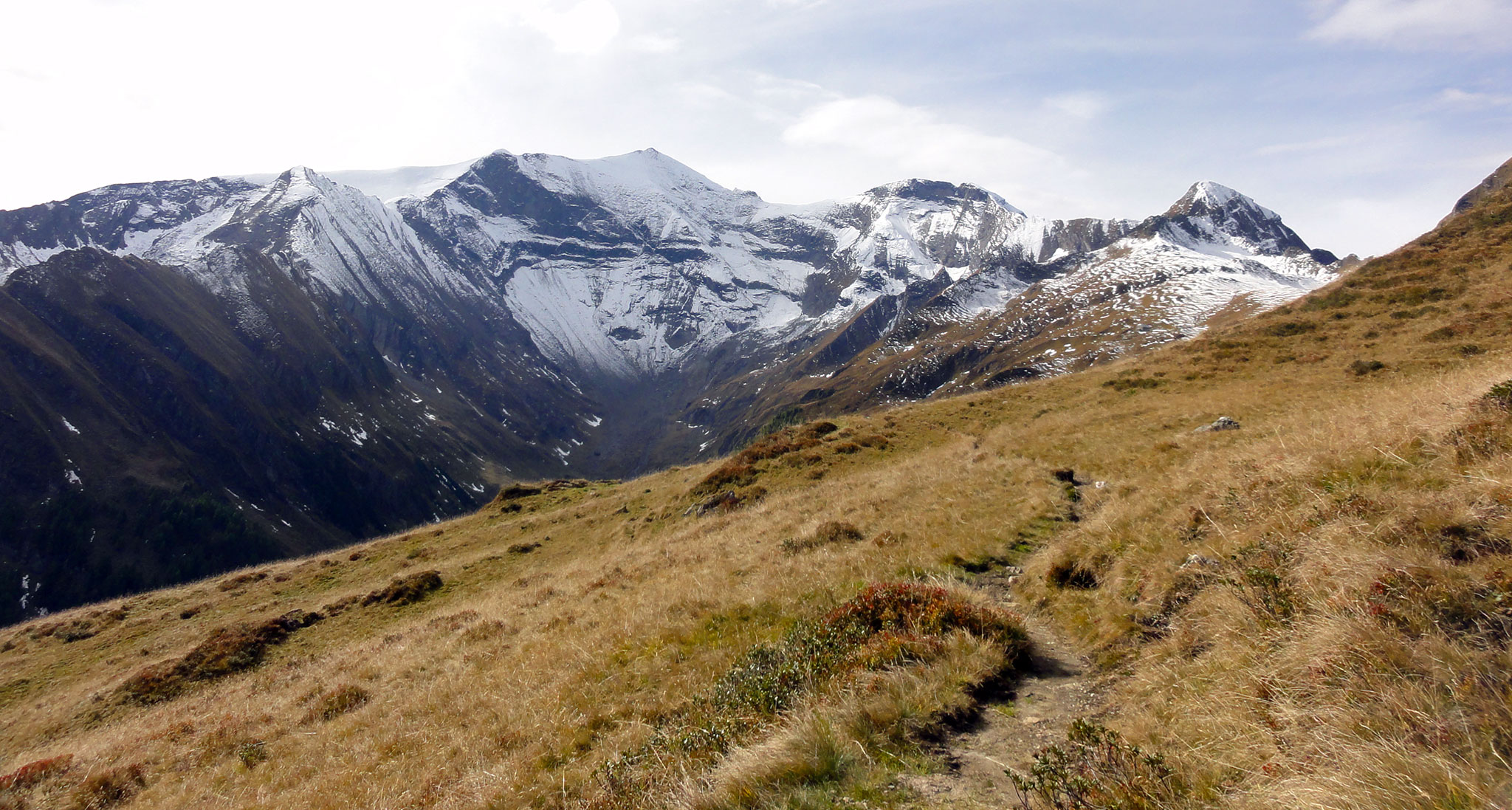 Arnoweg: Hoher Tenn (3368 m), Bauernbrach- & Kempsenkopf & Spitzbrett über der Gleiwitzer Hütte