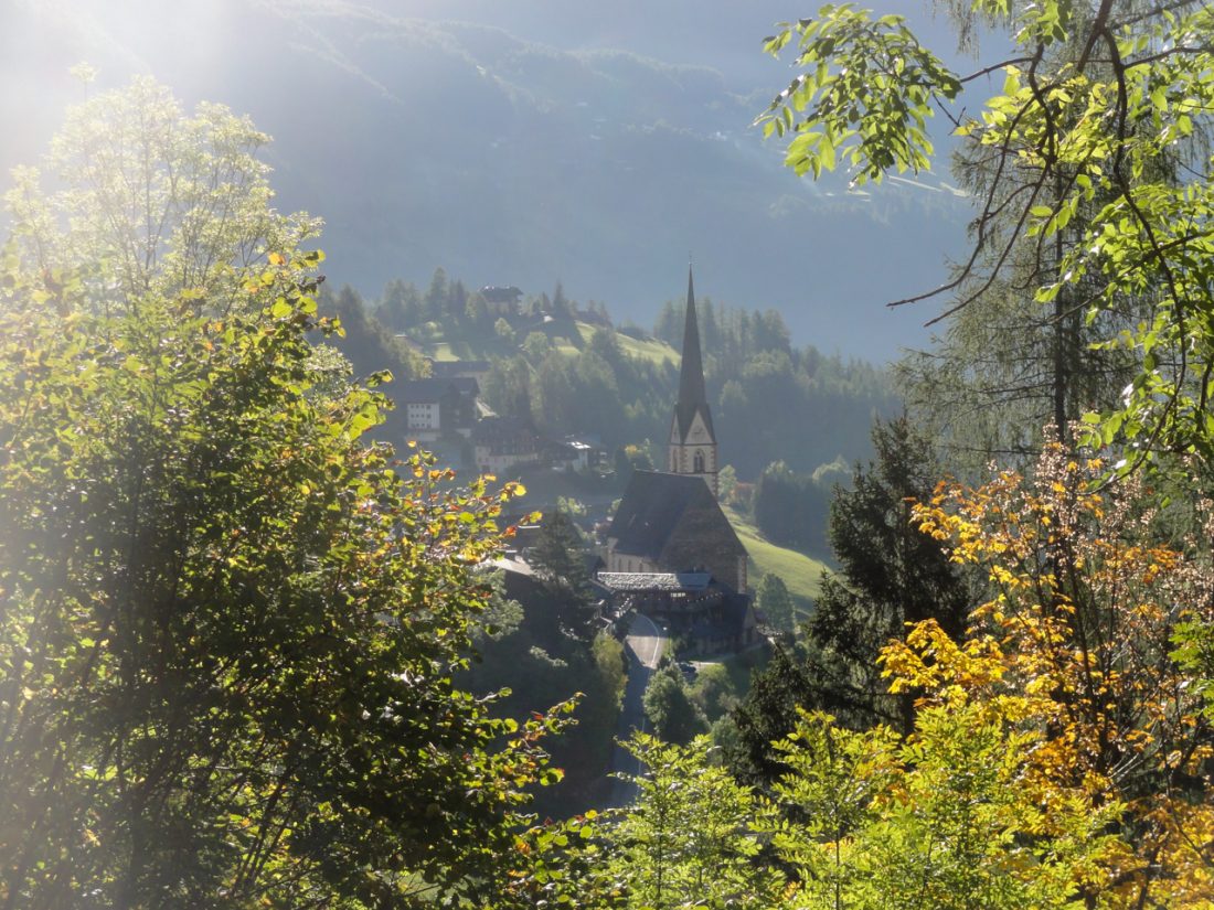 Arnoweg: Die Kirche von Heiligenblut