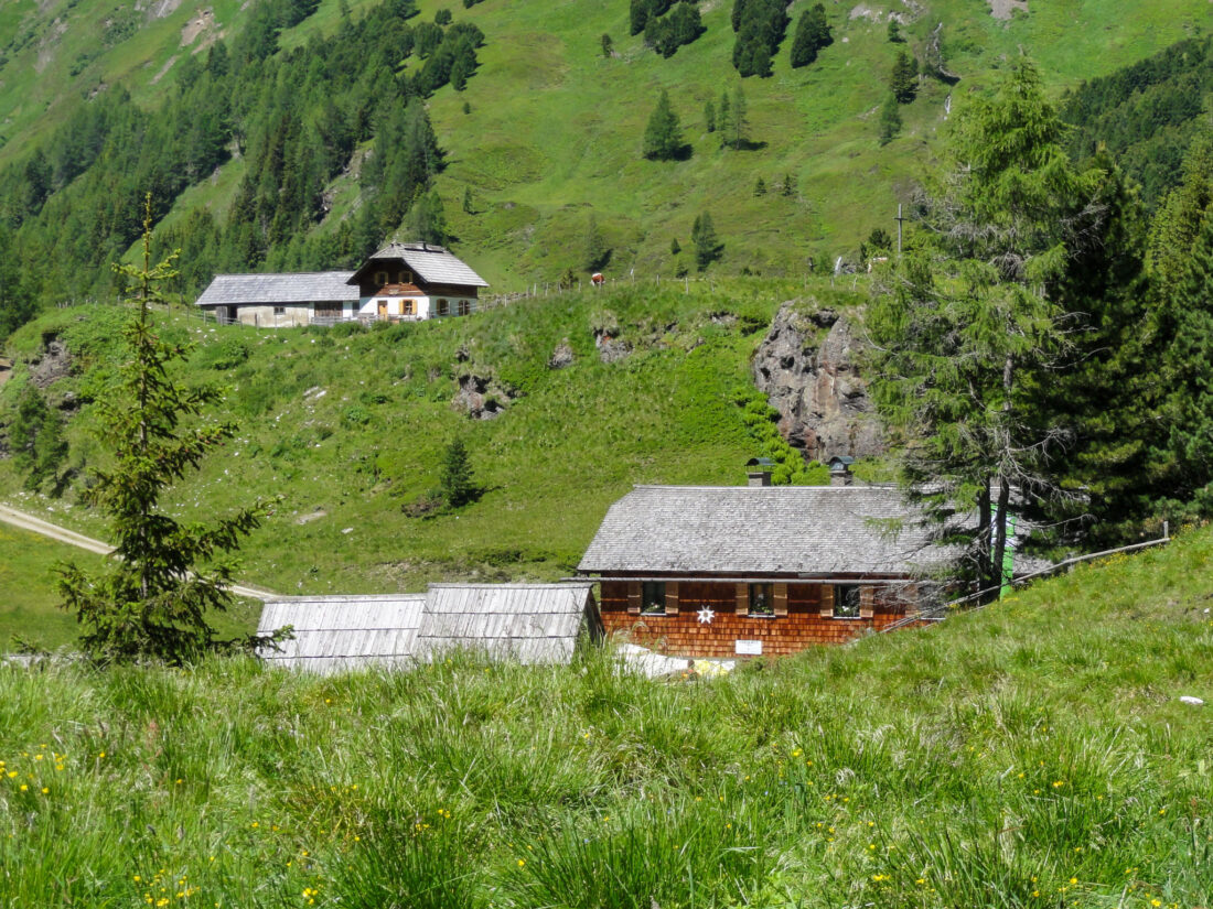 Arnoweg: die Sticklerhütte im Vordergrund streife ich nur von der Ferne