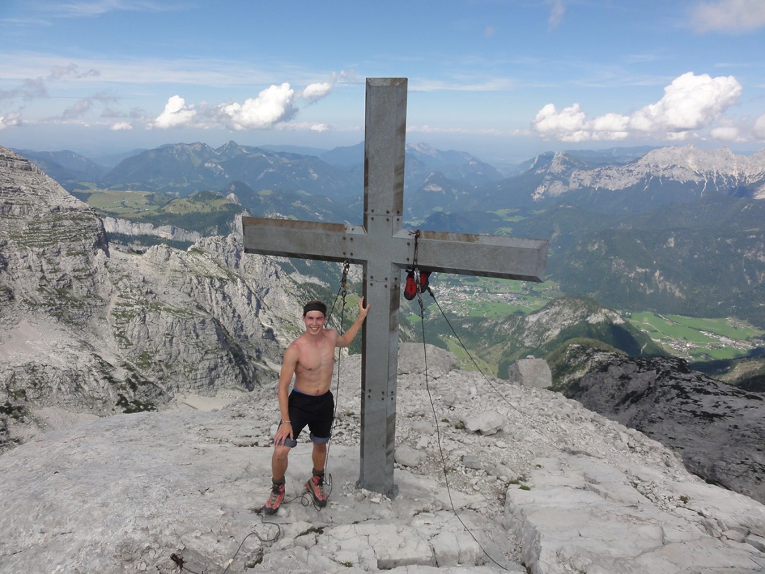 Arnoweg: Am Gipfelkreuz des Großen Reifhorn (2488 m)