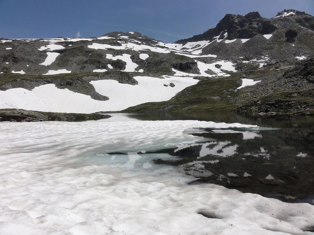 Arnoweg: Der erste der drei Seen: der Grausee